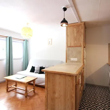 Bel F2 Bis Avec Balcon Et Parking, - Fr-1-415-213 Apartment Mont-Dore