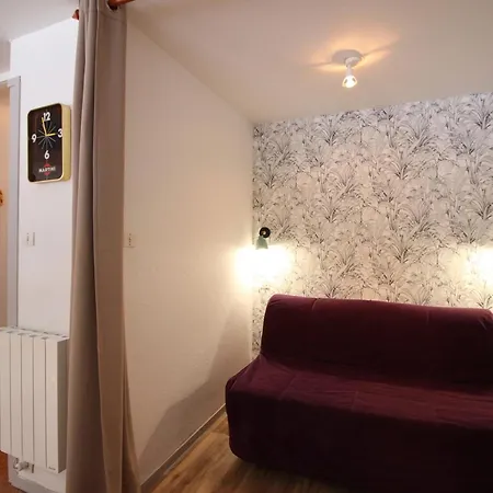 Bel F2 Bis Avec Balcon Et Parking, - Fr-1-415-213 * Mont-Dore