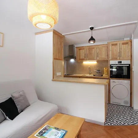 Bel F2 Bis Avec Balcon Et Parking, - Fr-1-415-213 Апартаменты