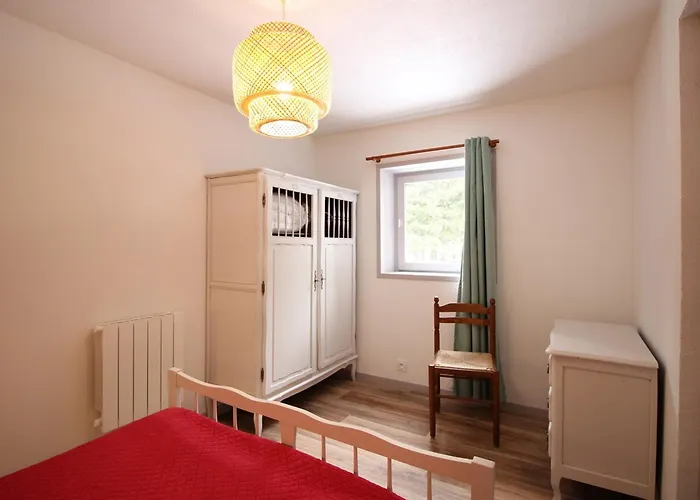 Apartment Bel F2 Bis Avec Balcon Et Parking, - Fr-1-415-213