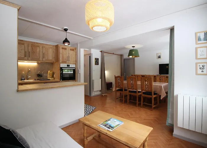 Апартаменты Bel F2 Bis Avec Balcon Et Parking, - Fr-1-415-213 Mont-Dore